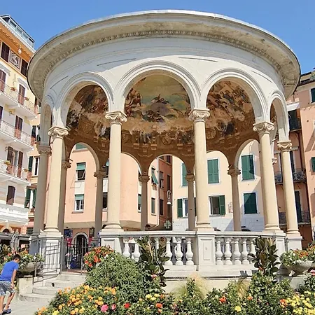 Bilocale Golf One Bedroom & Living With Sofa Bed Apartment