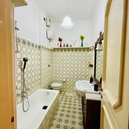 Bilocale Golf One Bedroom & Living With Sofa Bed Rapallo