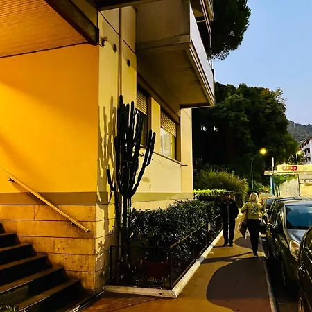 Daire Bilocale Golf One Bedroom & Living With Sofa Bed *